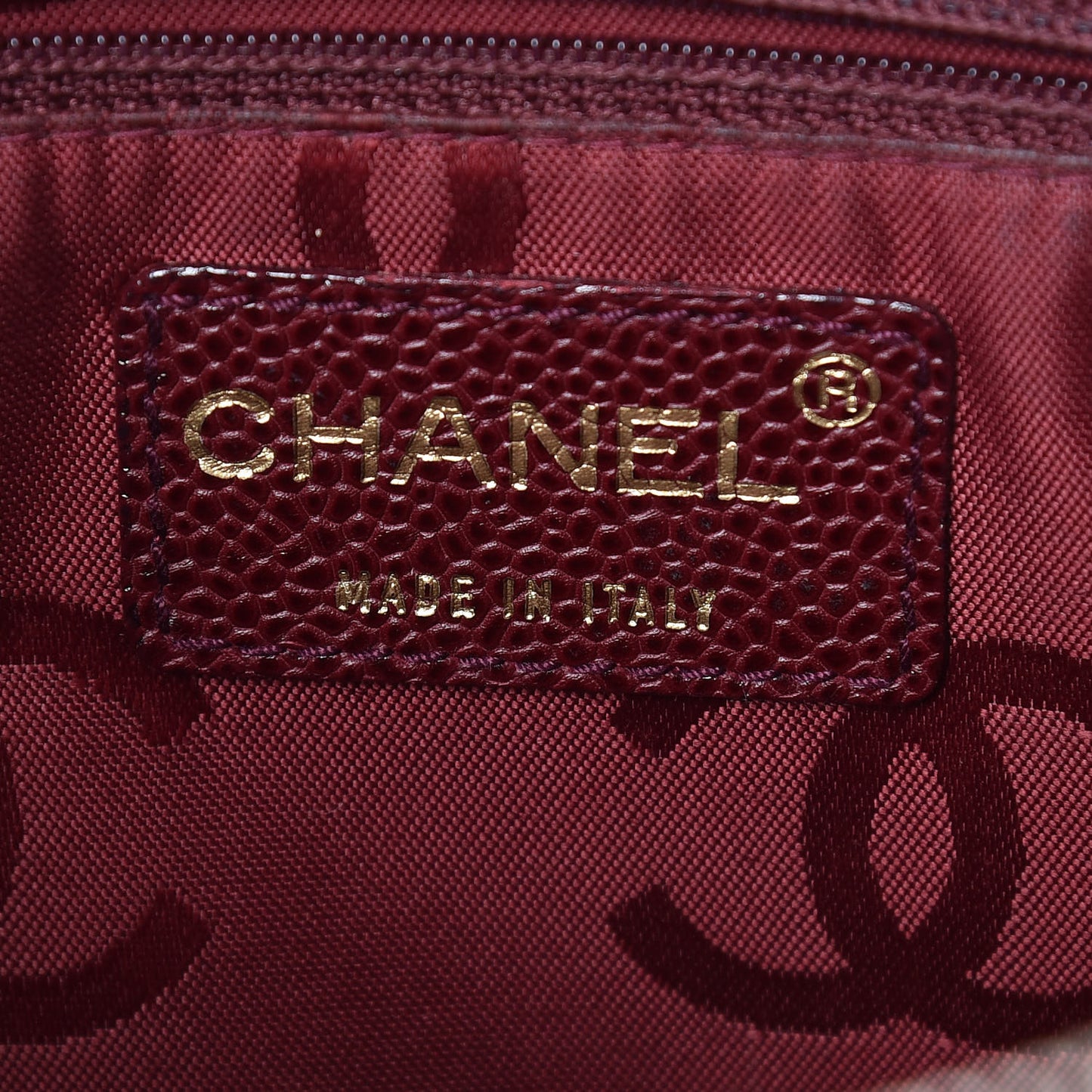 Caviar Chocolate Bar Quilted Shoulder Bag Burgundy