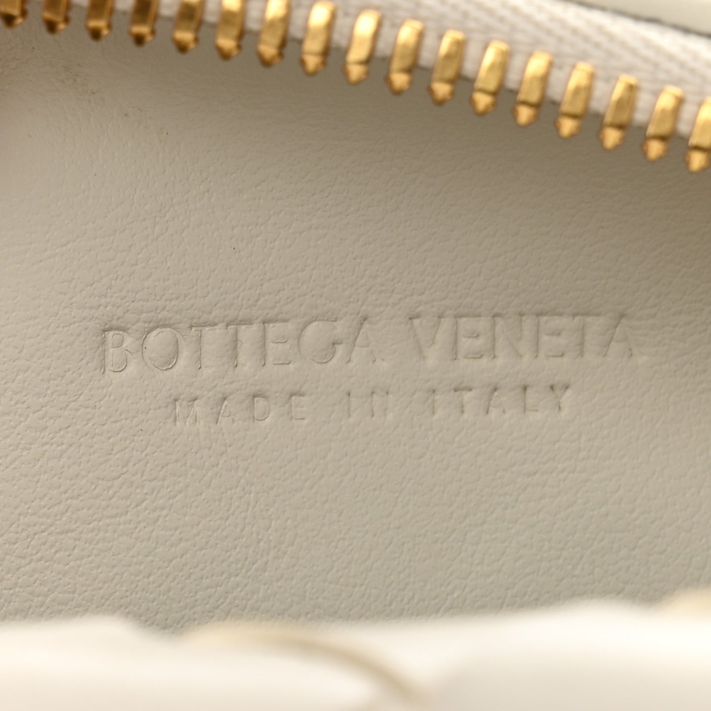 Calfskin Nappa Intrecciato Candy Wallace White