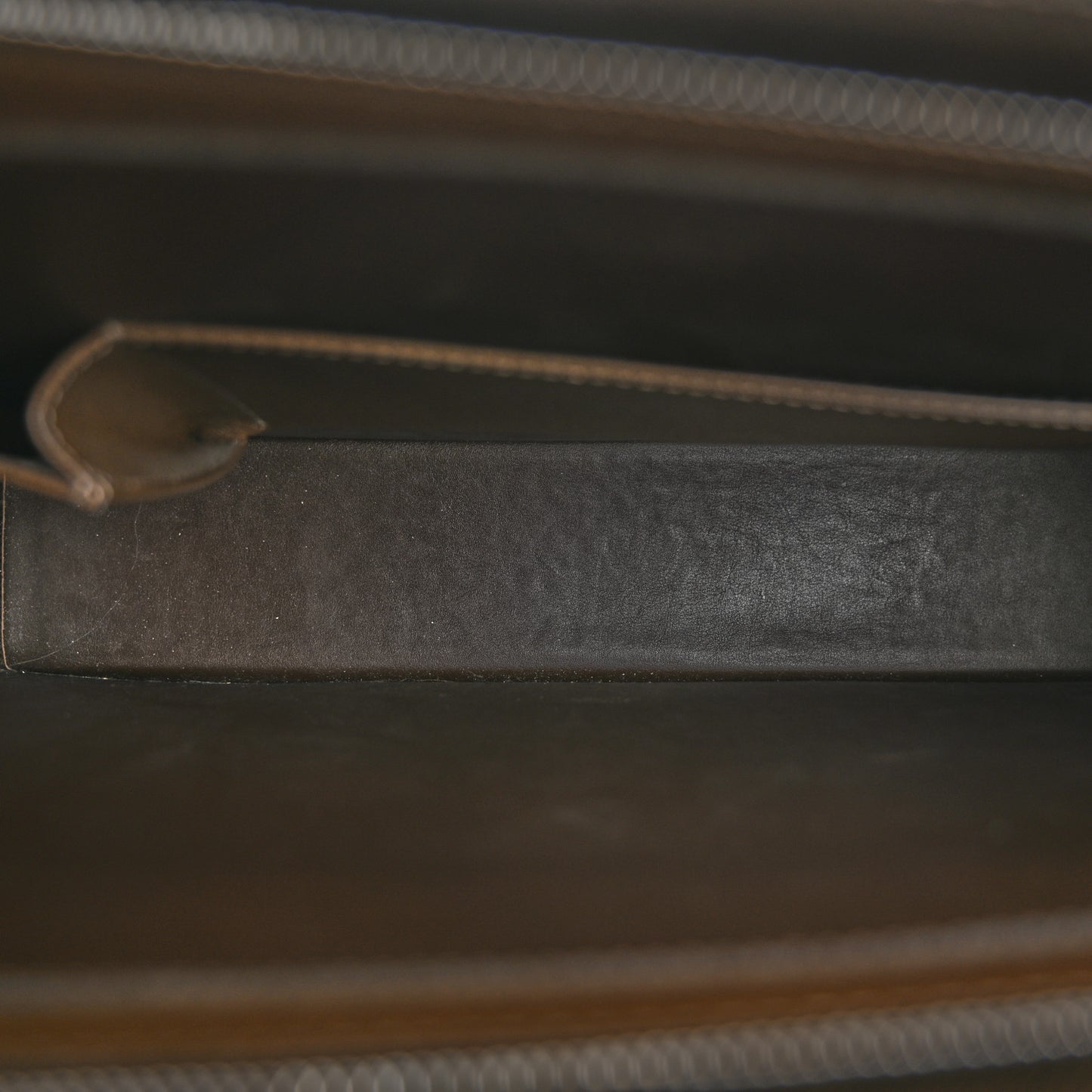 Taiga Lozan Briefcase Grizzli