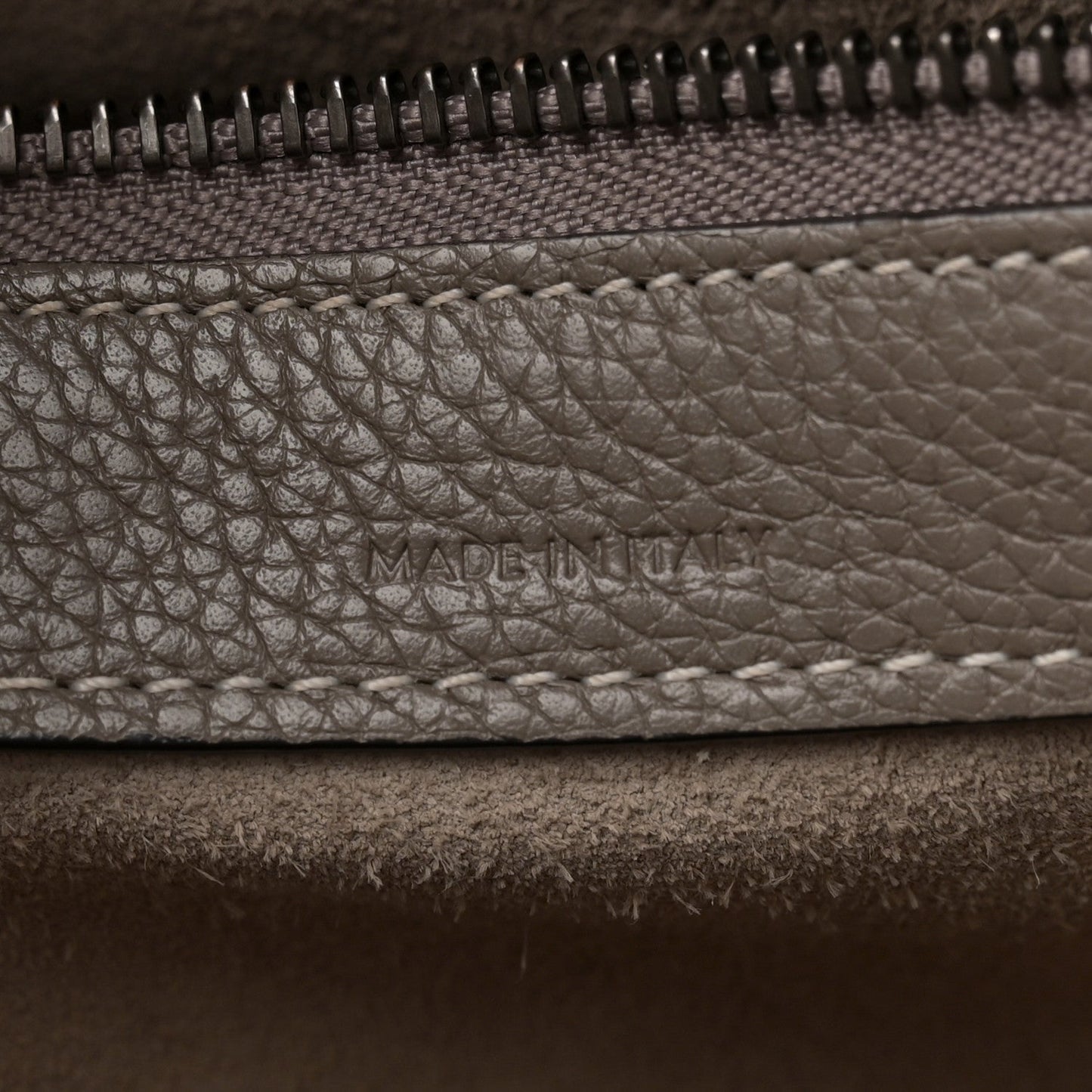 Drummed Calfskin Micro Luggage Souris