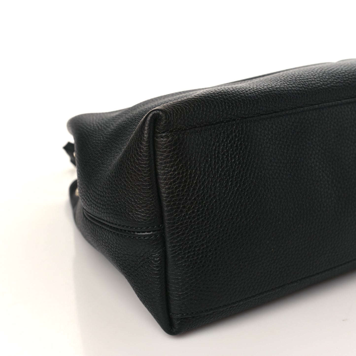 Pebbled Calfskin Medium Soho Chain Shoulder Bag Black