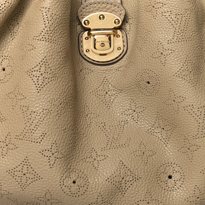 Louis Vuitton Mahina L Sable 7 of 9