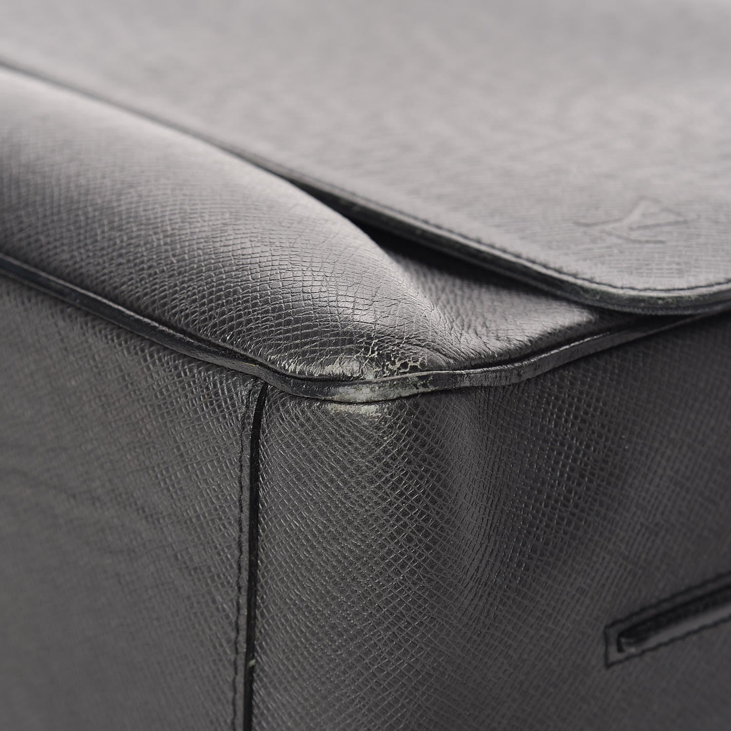 Louis Vuitton Taiga Roman MM Messenger Black 6 of 13