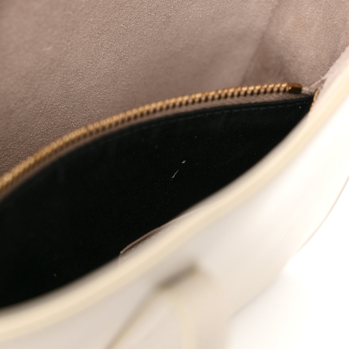 Smooth Calfskin Le 5 A 7 Hobo Crema Soft