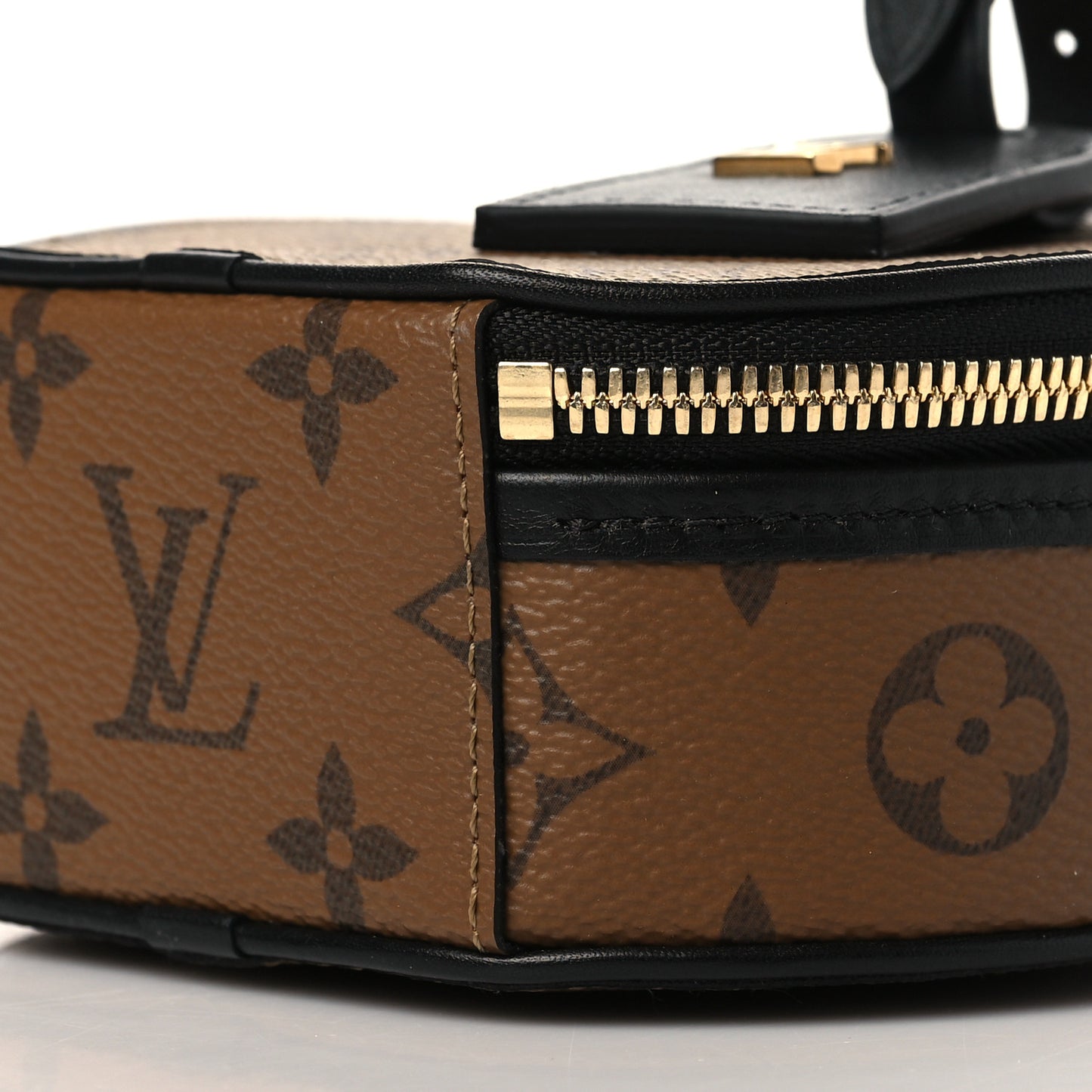 Reverse Monogram Mini Boite Chapeau