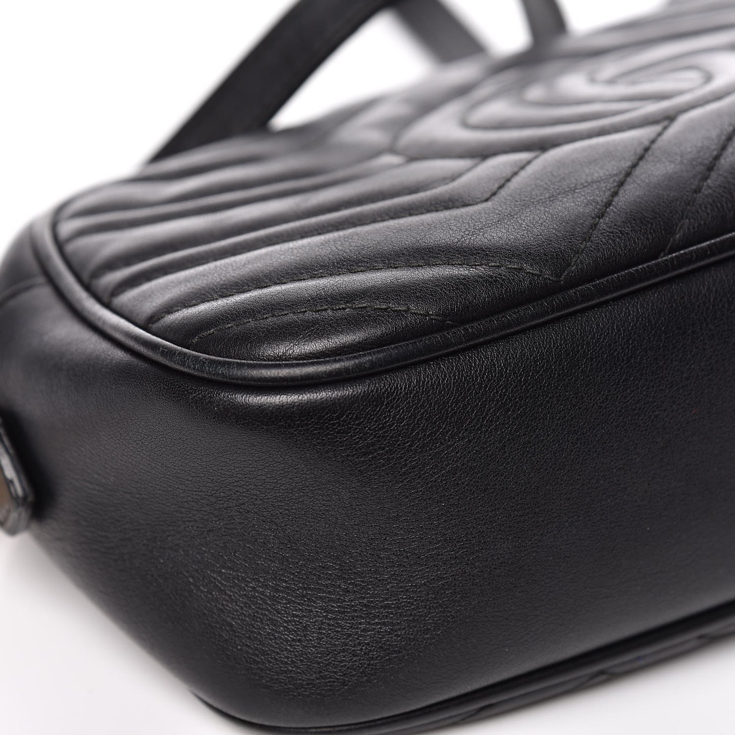 Calfskin Matelasse Small GG Marmont Chain Shoulder Bag Black
