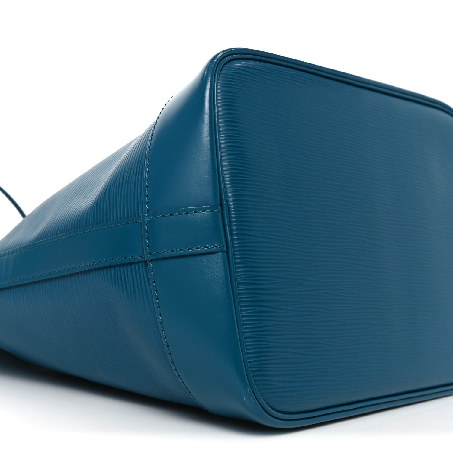 Louis Vuitton Epi Noe Cyan 8 of 9