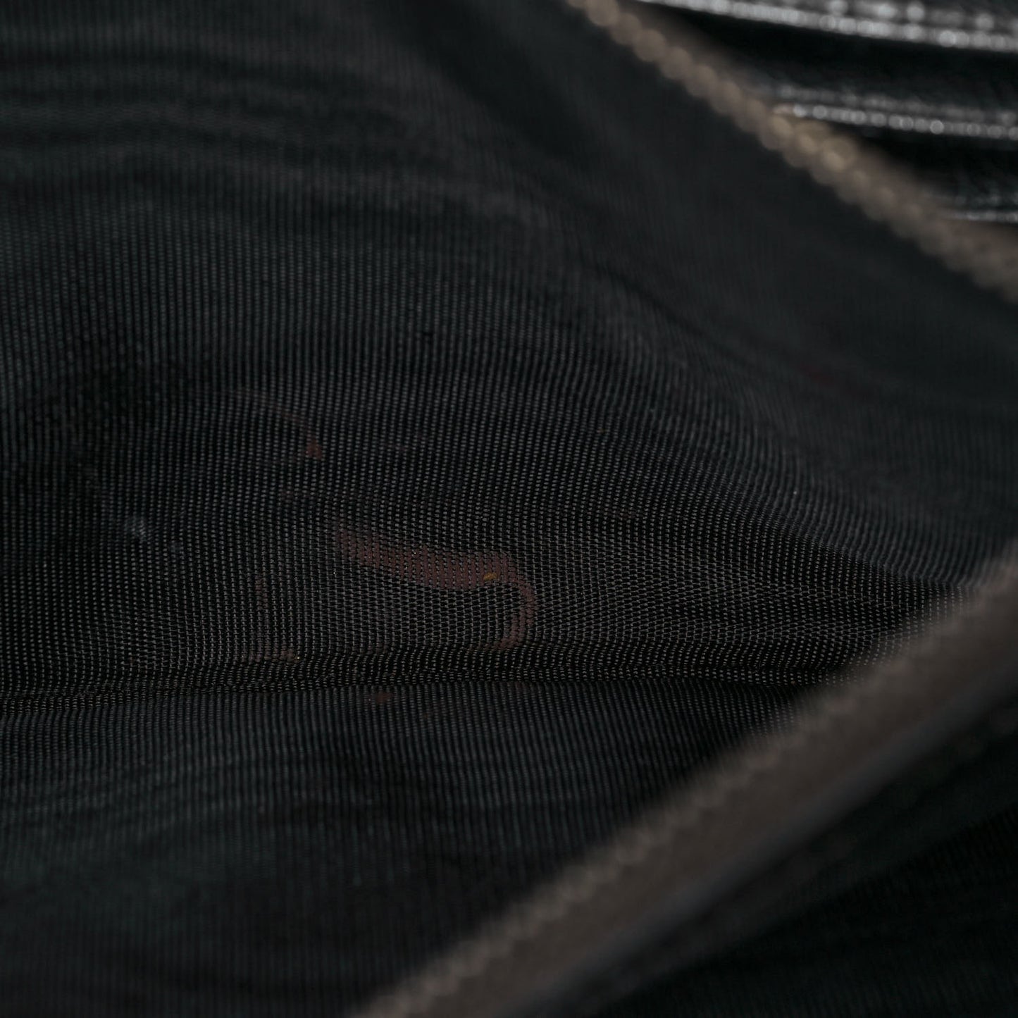 Metallic Crinkled Calfskin Belle de Jour Chain Clutch Silver