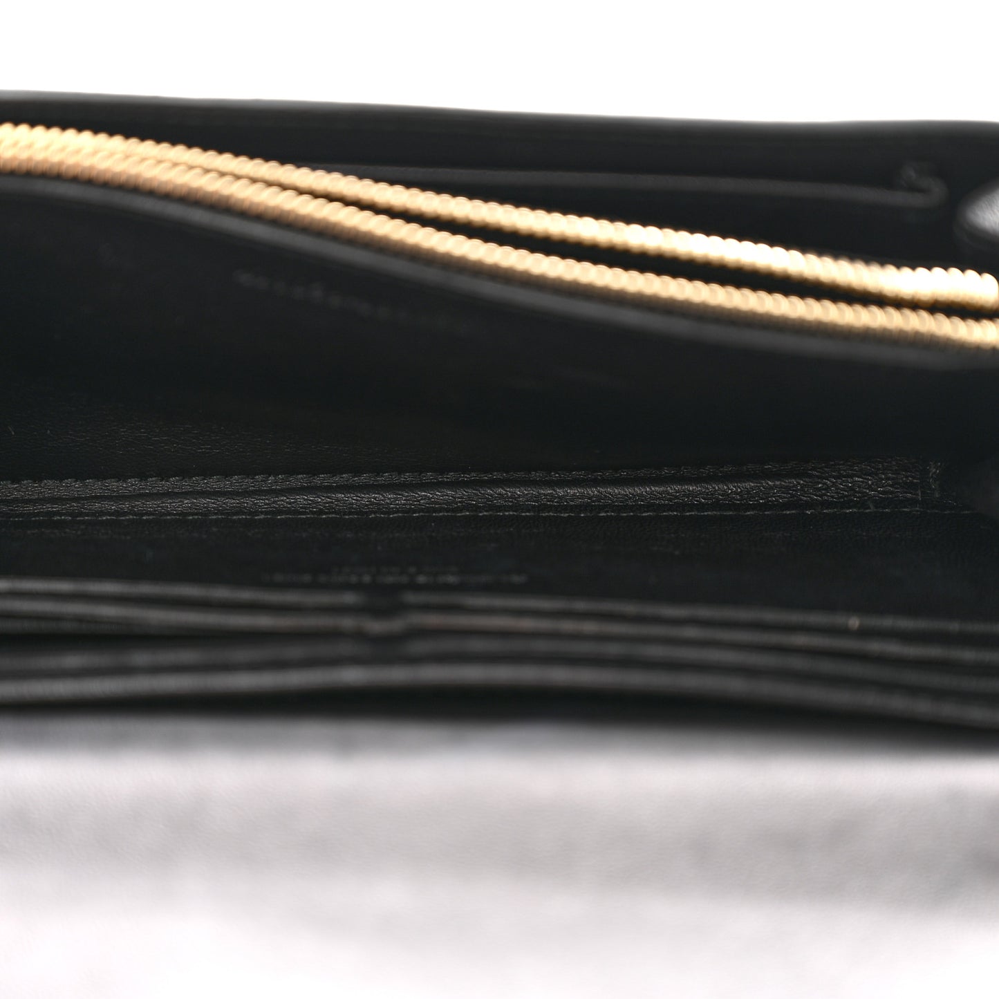 Pebbled Calfskin Skull Wallet on Chain Black