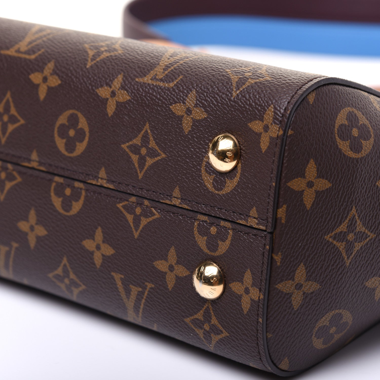 Louis Vuitton Monogram Cluny MM Blue Glacial 7 of 19
