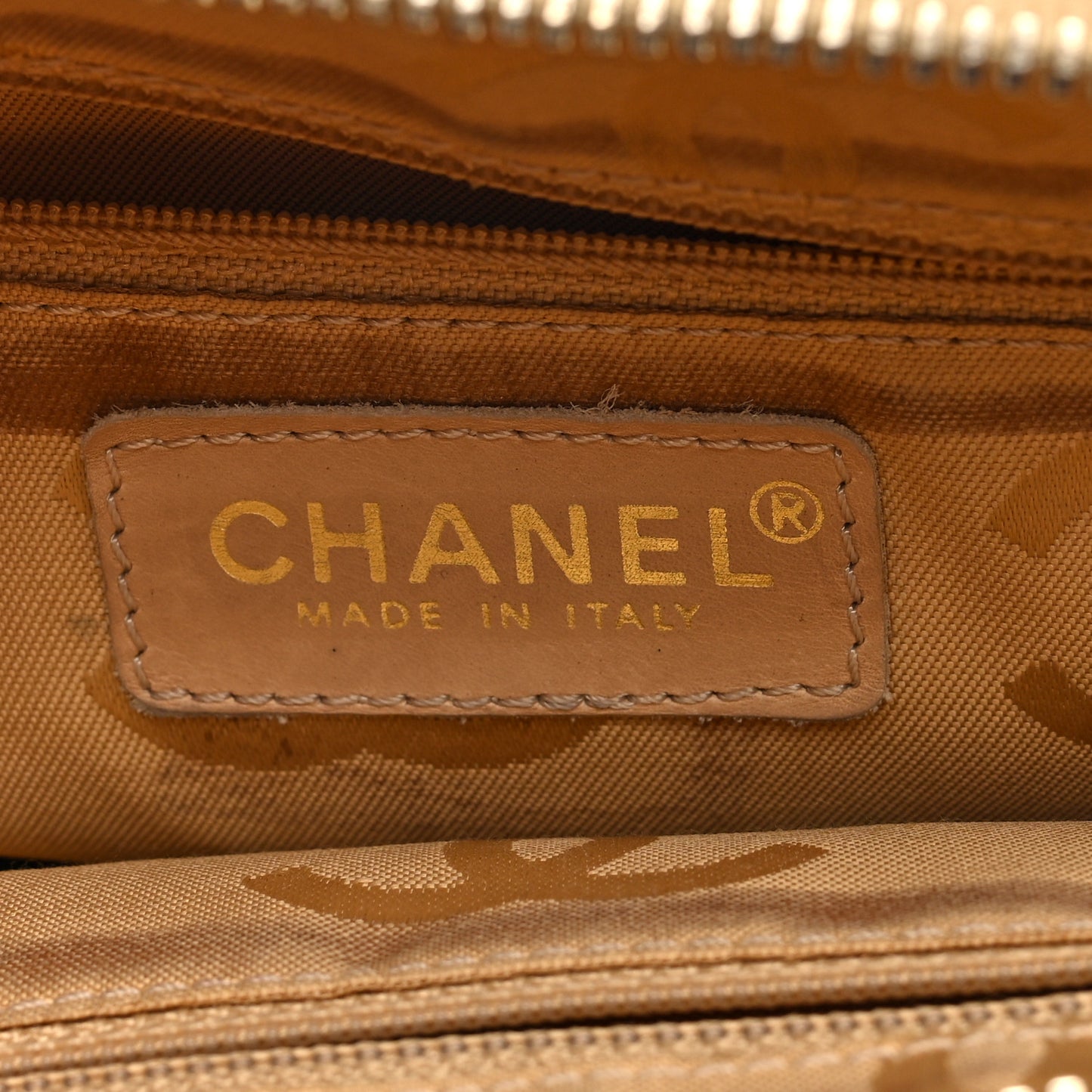 Caviar CC Shoulder Bag Beige