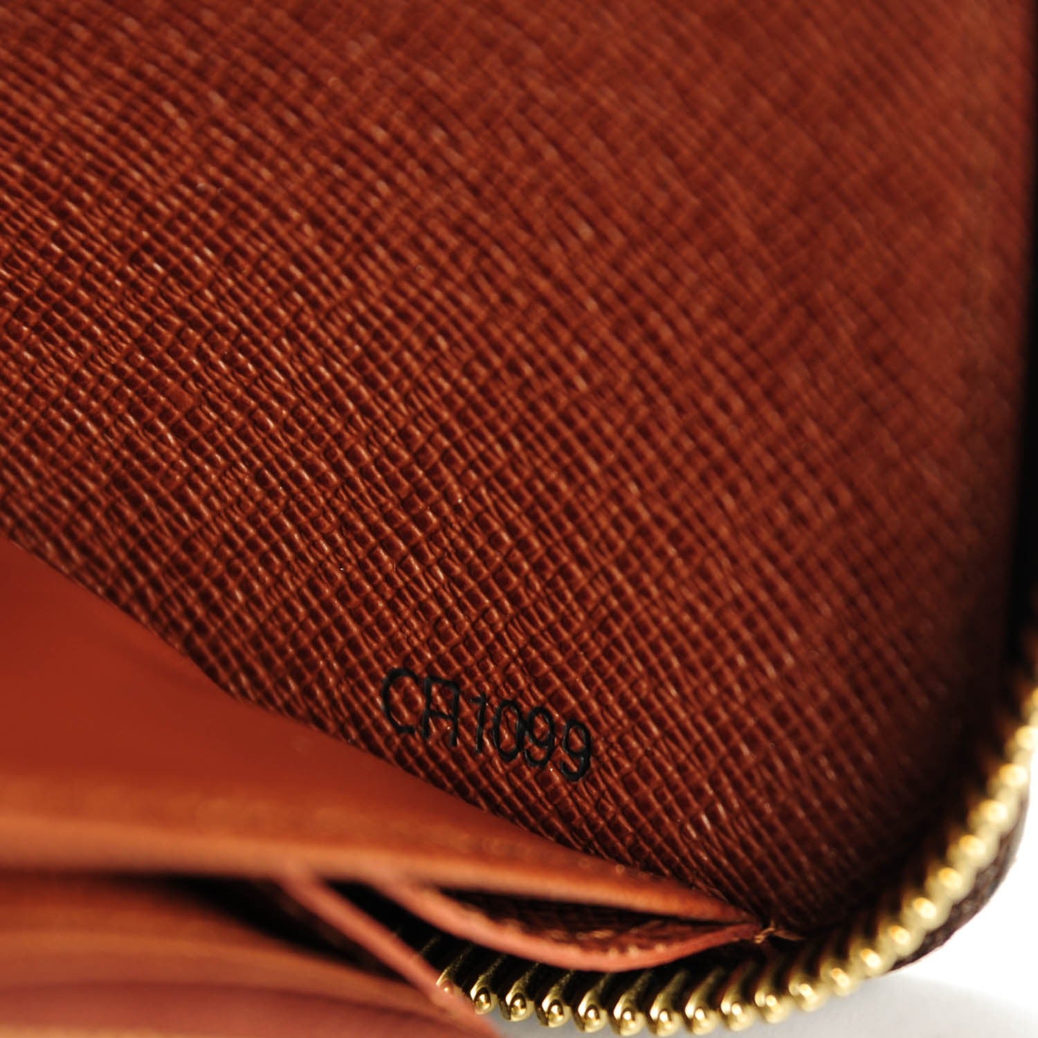 Louis Vuitton Monogram Zippy Wallet 7 of 7