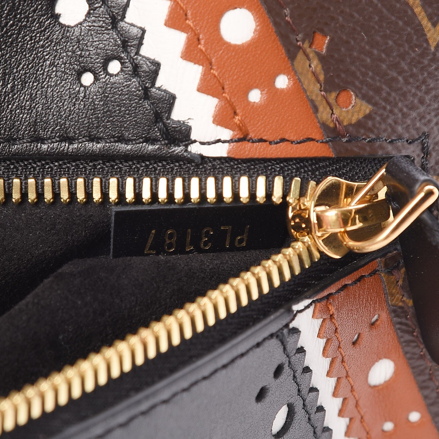 Louis Vuitton Monogram Pochette Metis MM 7 of 8