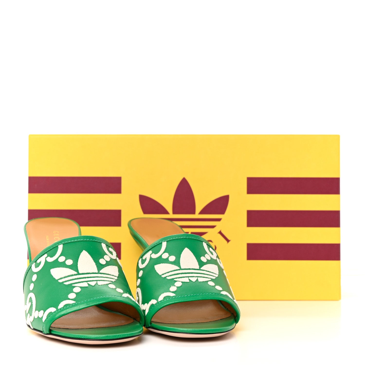 Gucci X ADIDAS Nappa Charlotte Suede Monogram Jumbo GG Trefoil 75mm Slide Sandals 37 New Shamarock Ivoire 9 of 9