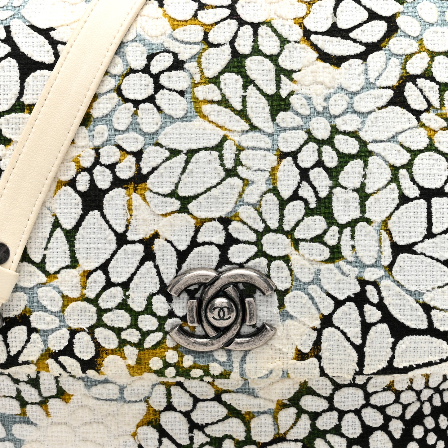 Tweed Quilted Floral Single Flap White