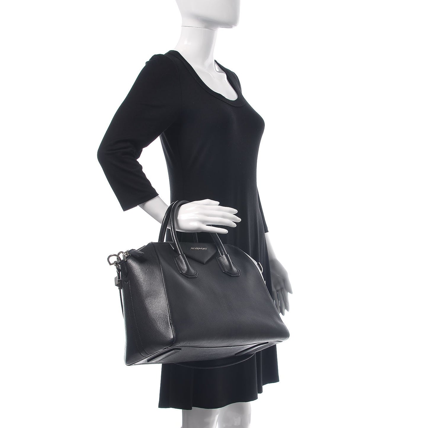 Sugar Goatskin Medium Antigona Black