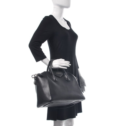 Givenchy Sugar Goatskin Medium Antigona Black 2 of 17