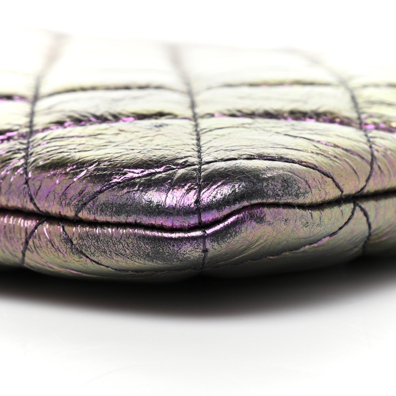 Chanel Iridescent Crumpled Calfskin CC Ripples Medium Cosmetic Case Purple 8 of 12