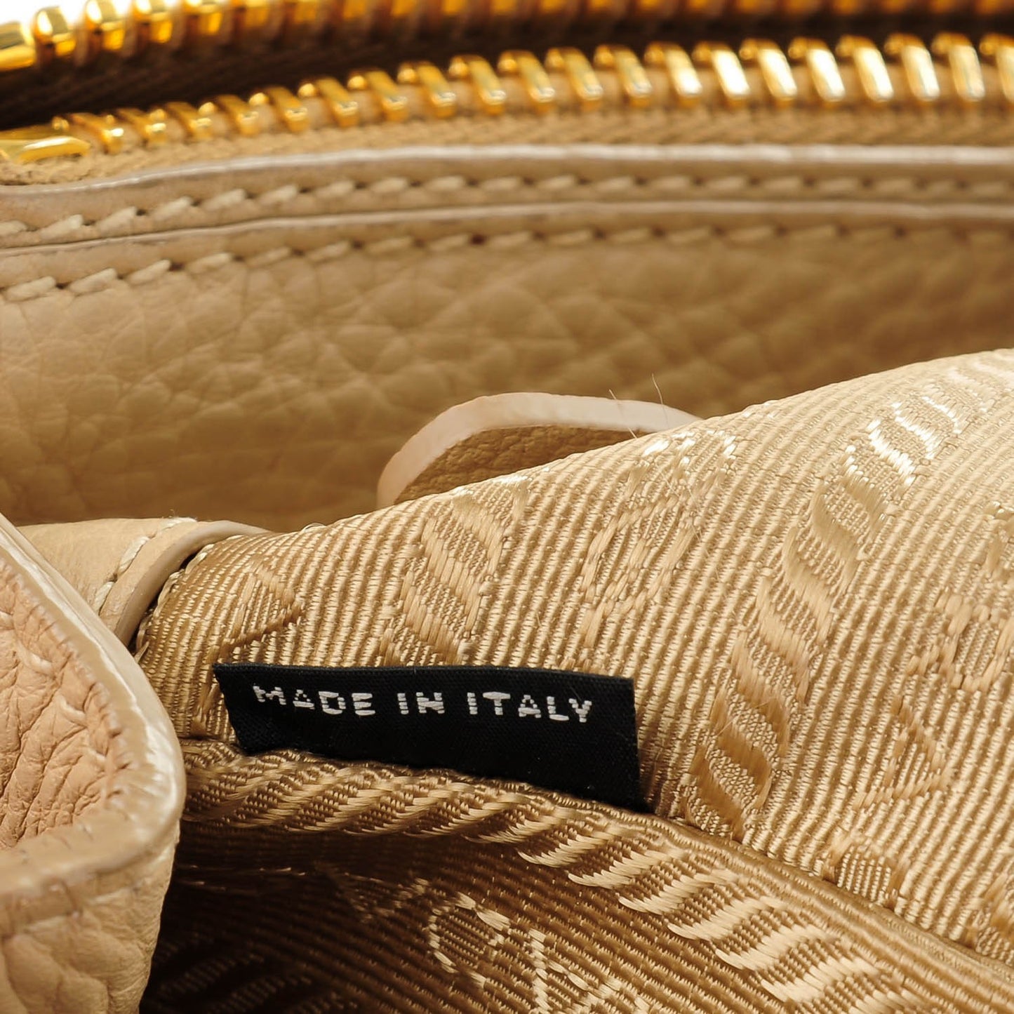 Vitello Daino Large Double Zip Tote Sabbia