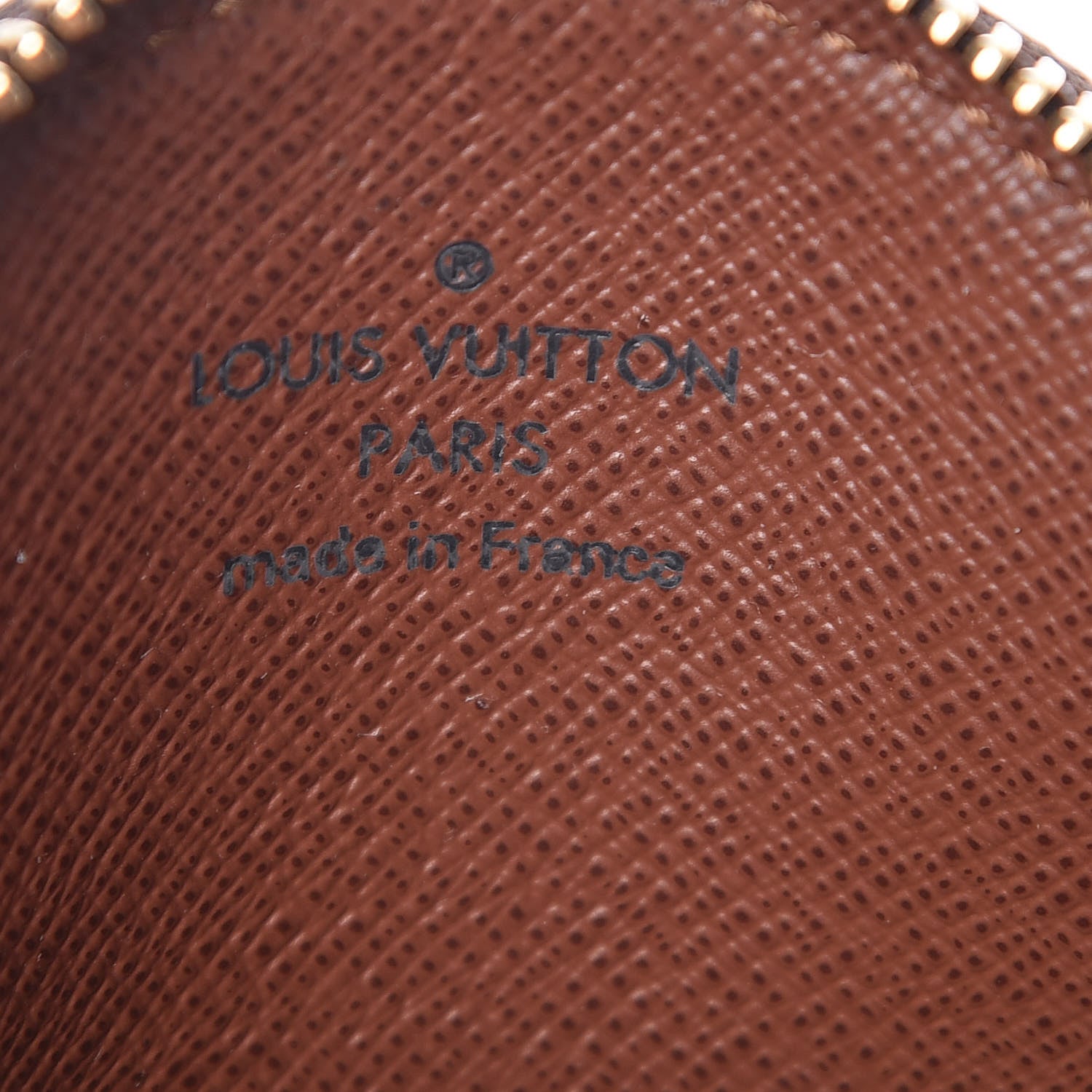 Louis Vuitton Monogram Round Coin Purse 6 of 8