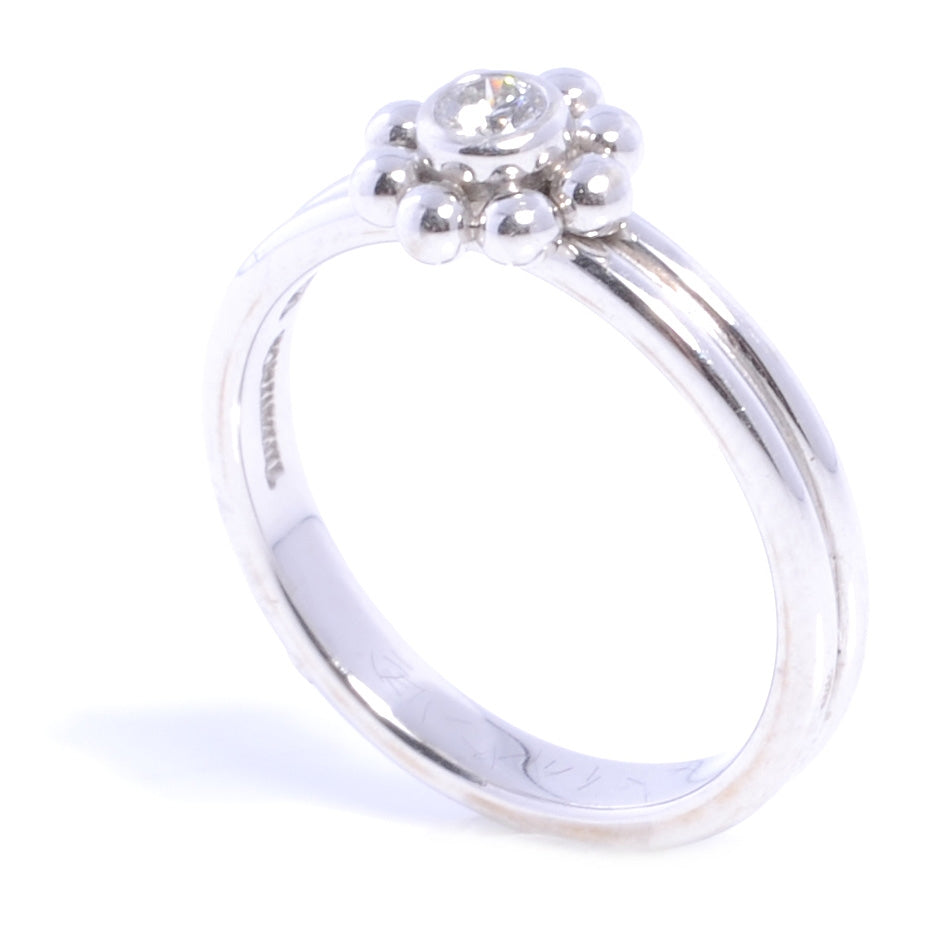 18k Diamond Flower Ring 7