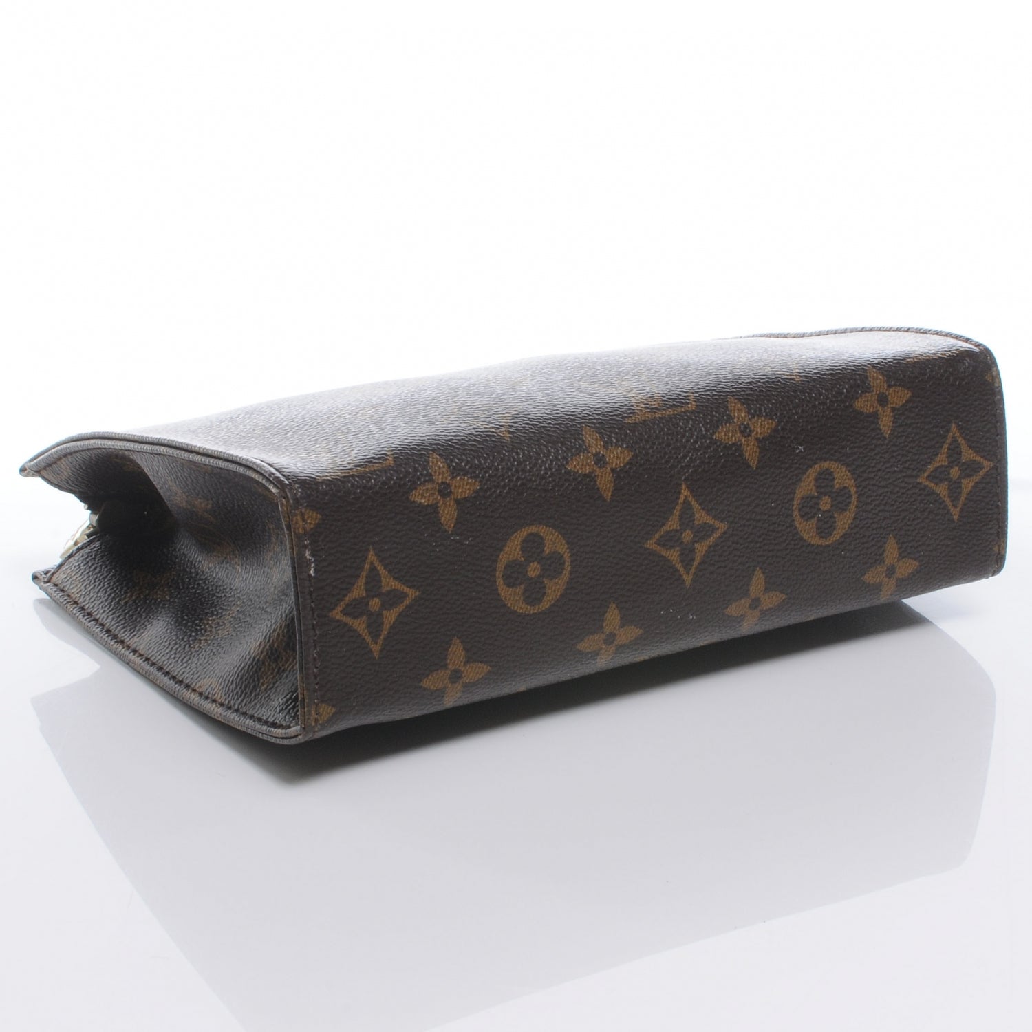 Louis Vuitton Monogram Toiletry Pouch 19 4 of 8
