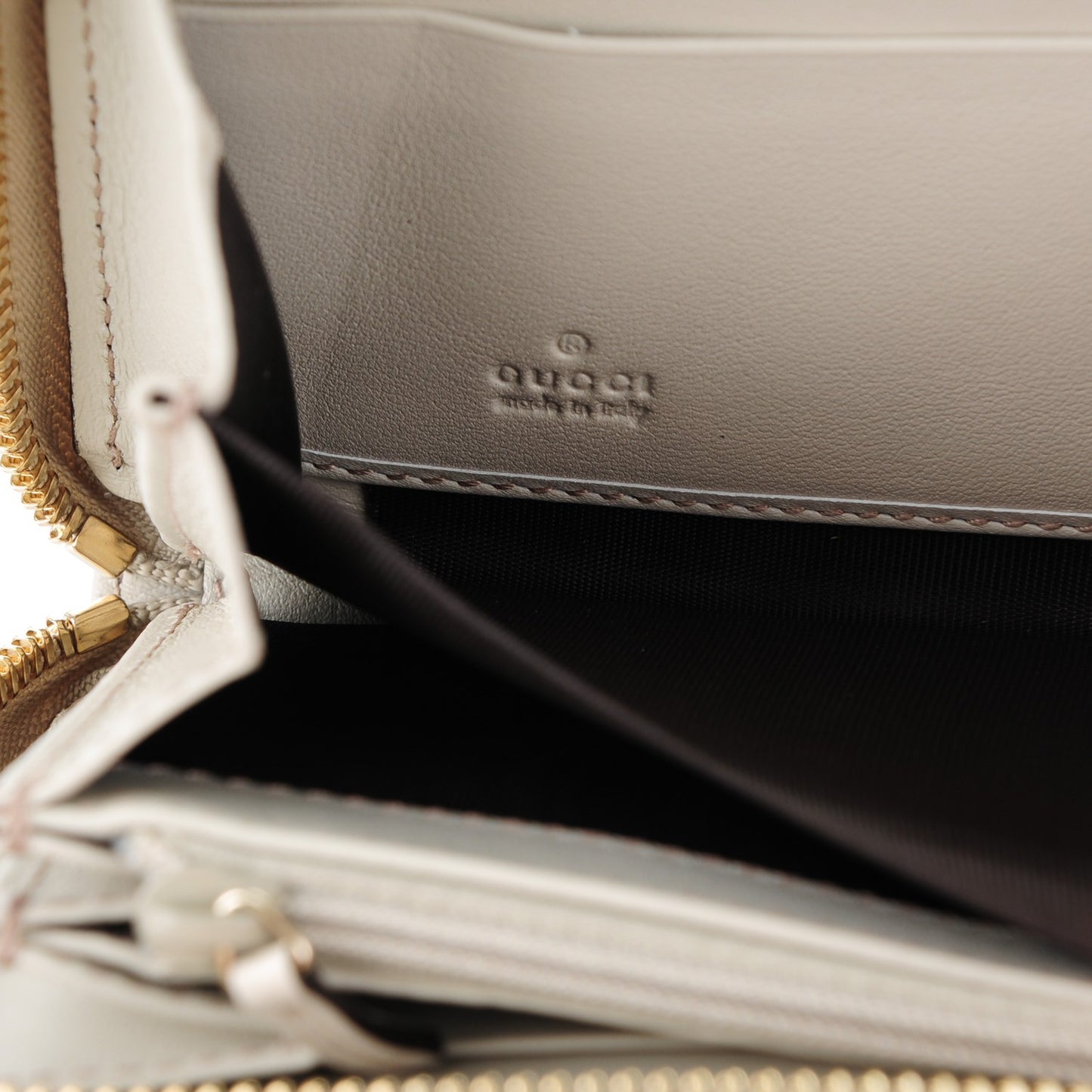 Monogram Margaux Calfskin Sukey Zip Around Wallet Beige Ebony Mystic White