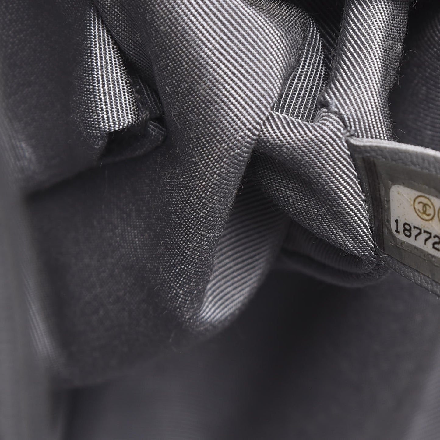 Crumpled Lambskin Quilted Medium Chain Around Flap Dark Grey