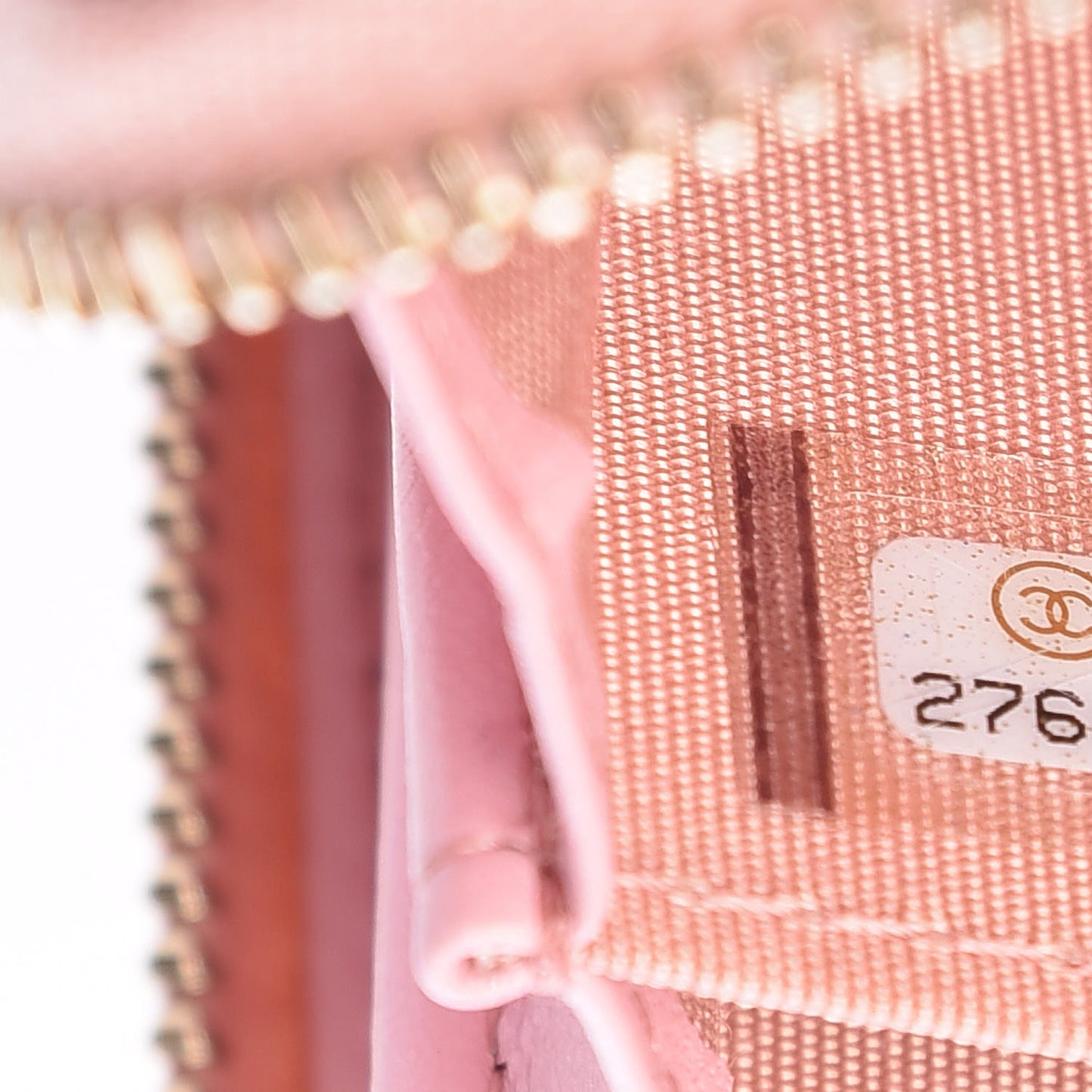 Iridescent Caviar Quilted Zip Coin Purse Pink