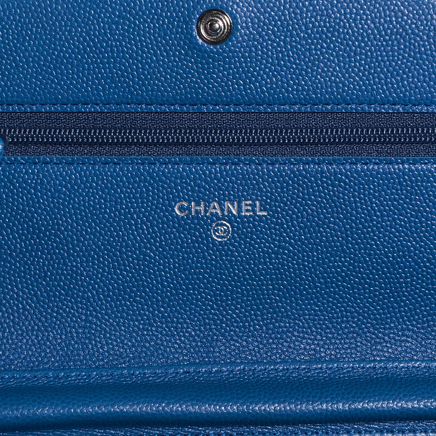 Caviar Sevruga Wallet on Chain WOC Blue