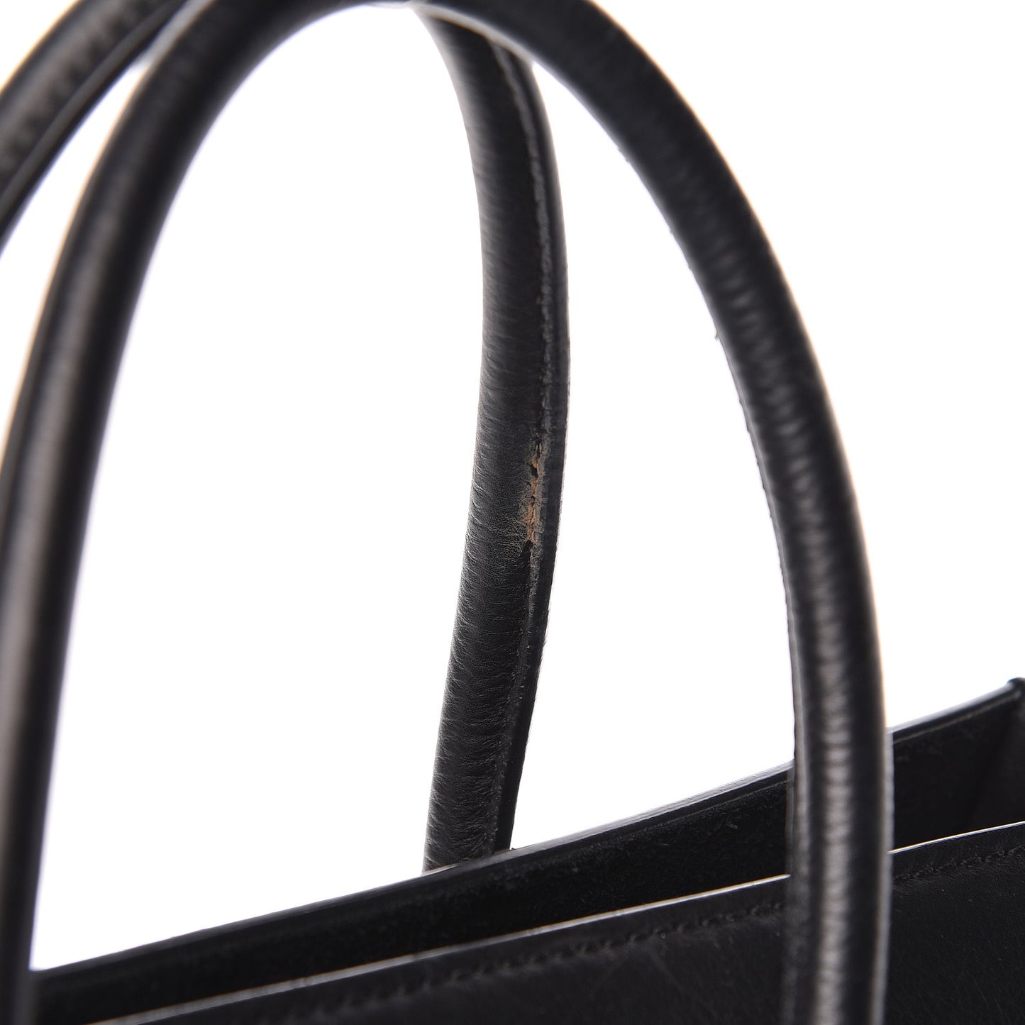 Smooth Calfskin Medium Phantom Luggage Black