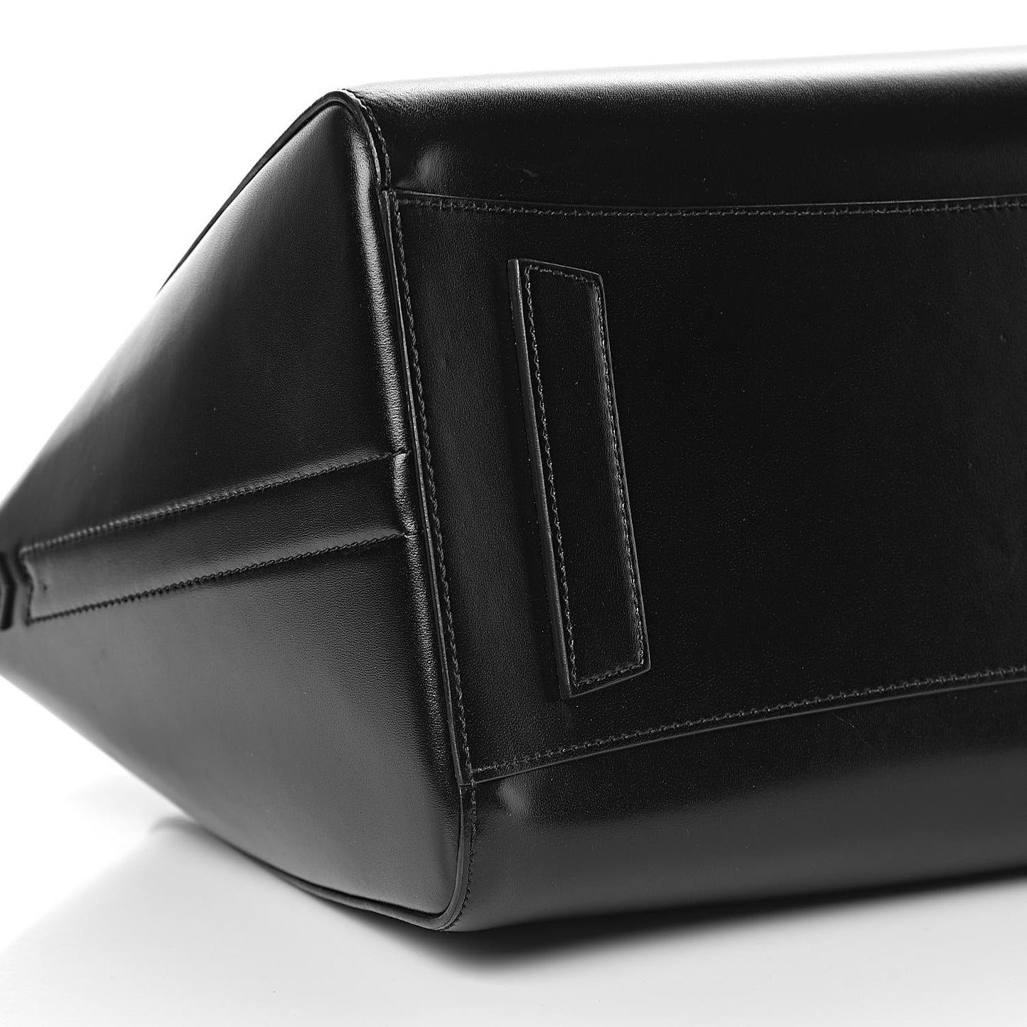 Shiny Lord Calfskin Medium Antigona Black
