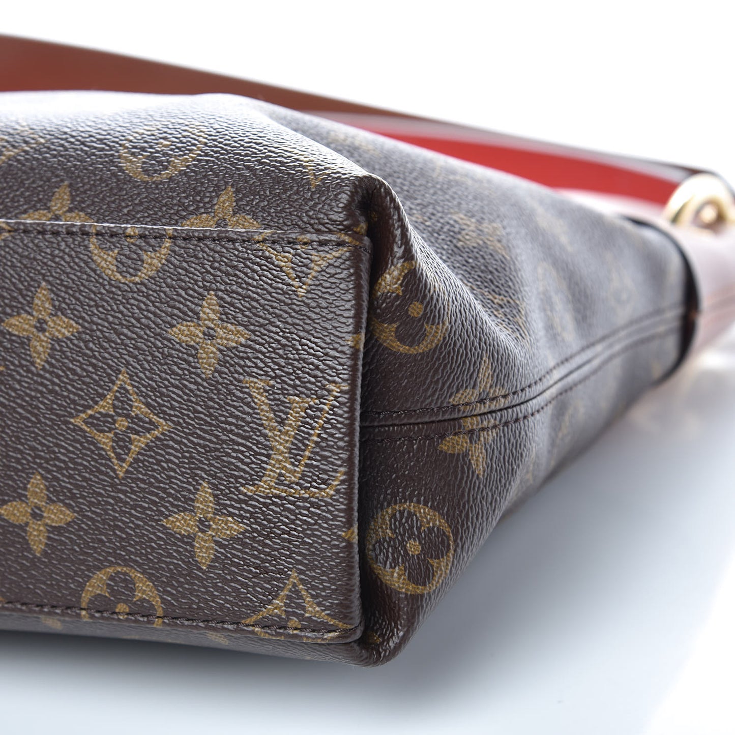 Monogram Tuileries Besace Caramel Rouge