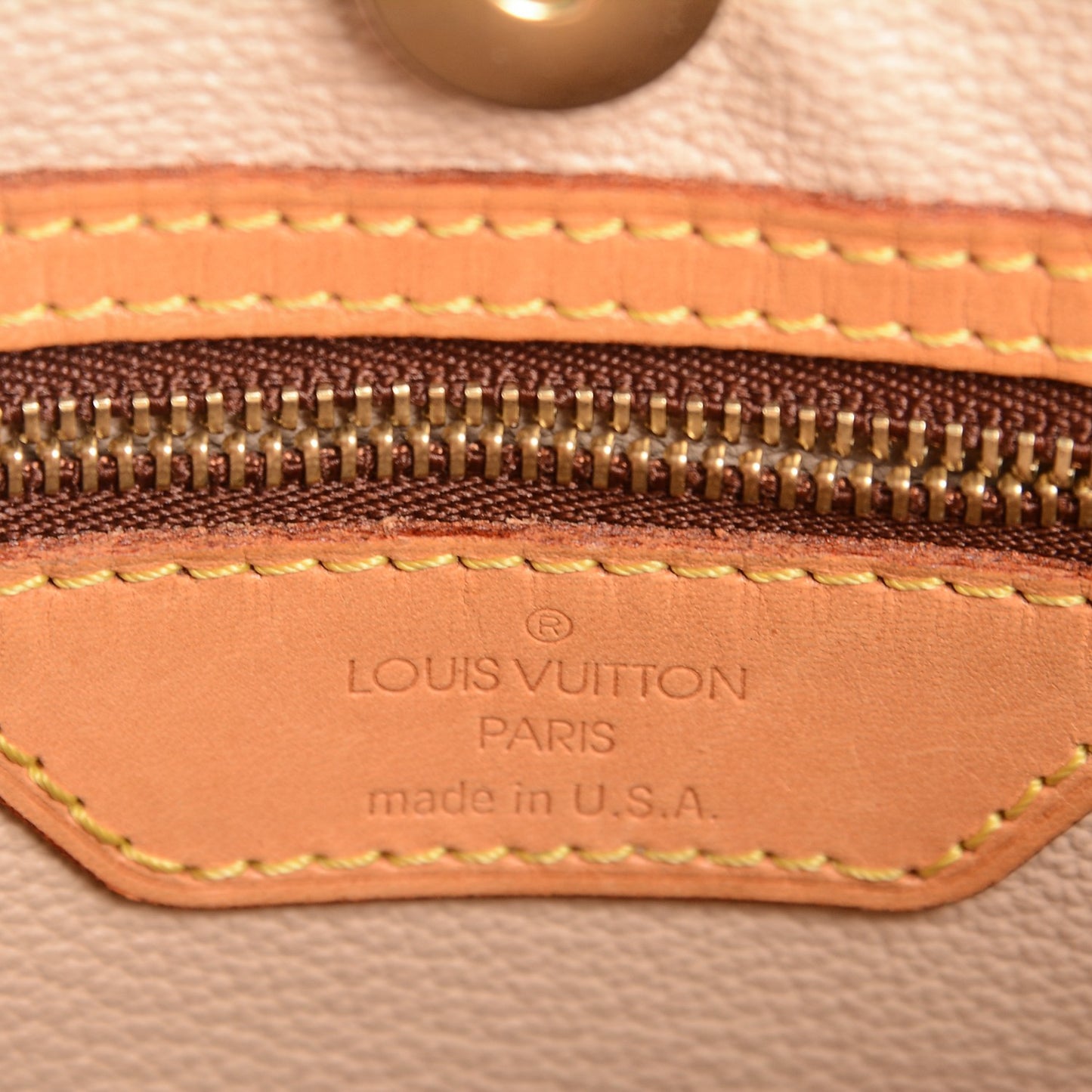 Monogram Petit Bucket 23