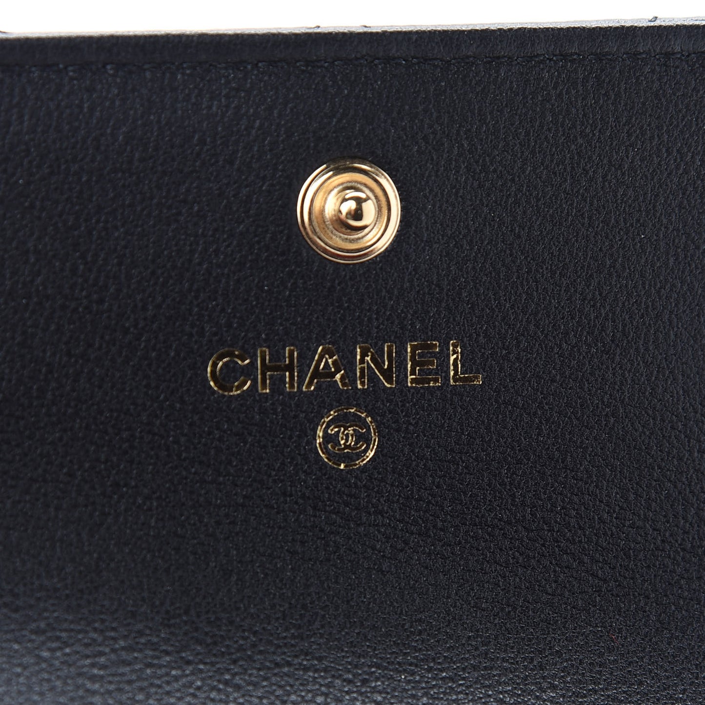 Calfskin Quilted About Pearls Card Holder Flap With Chain Black