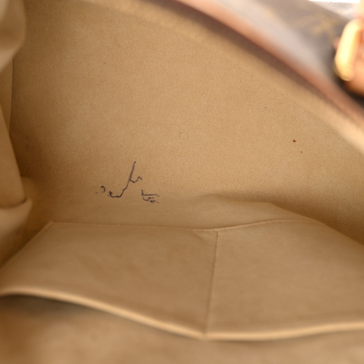 Louis Vuitton Monogram Retiro PM 10 of 16