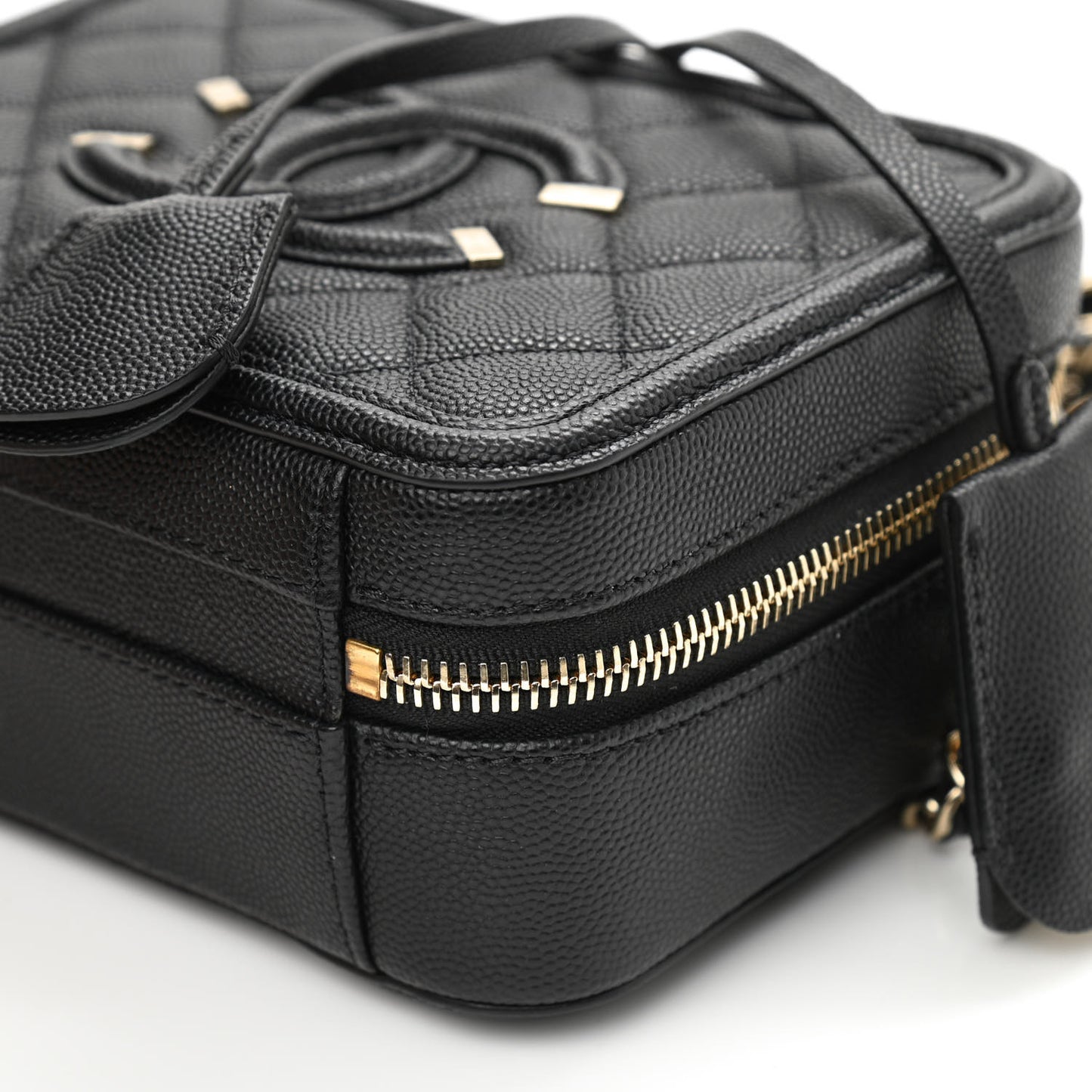 Caviar Quilted Small CC Filigree Vanity Case Black