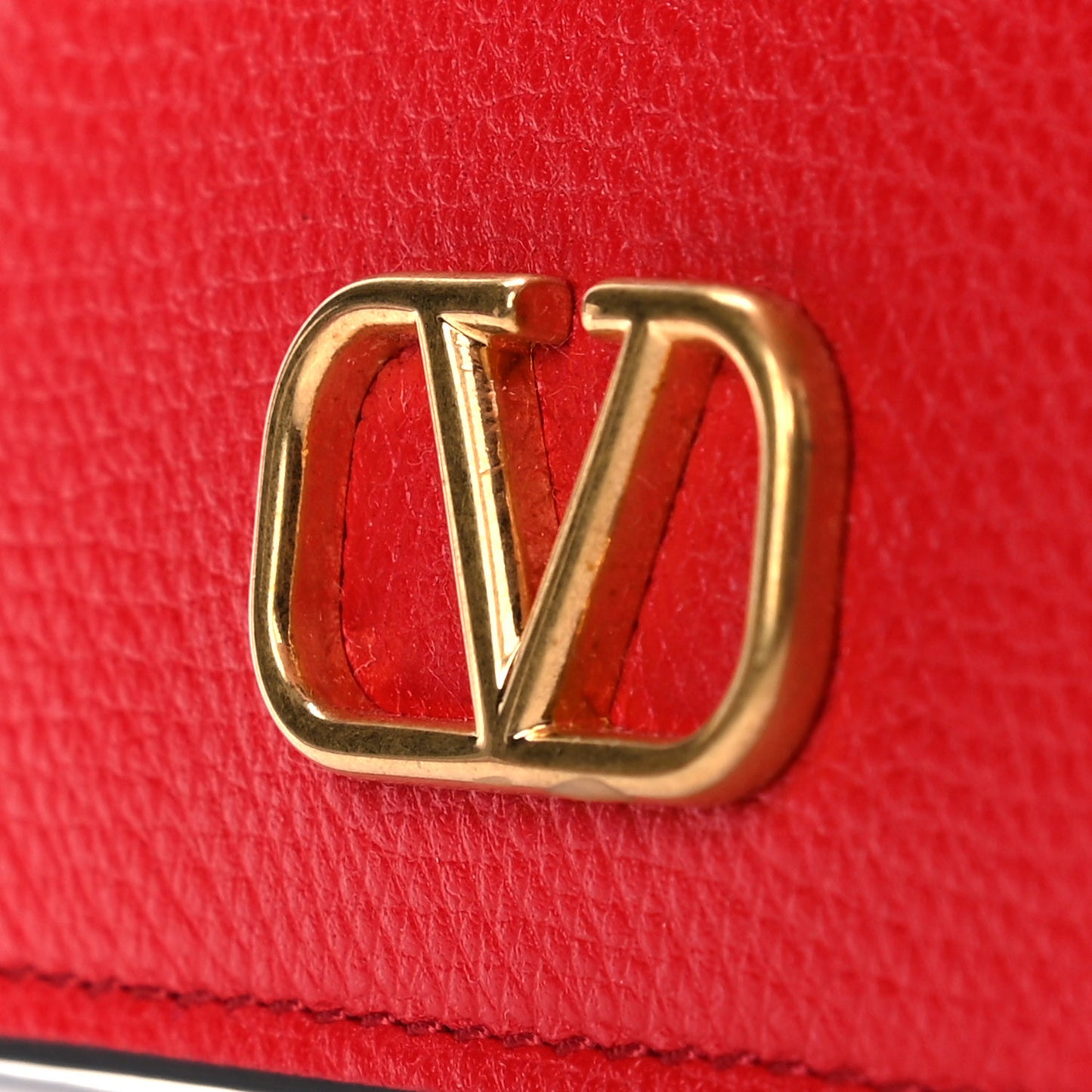 Grained Calfskin VLogo Card Holder Rouge Pur