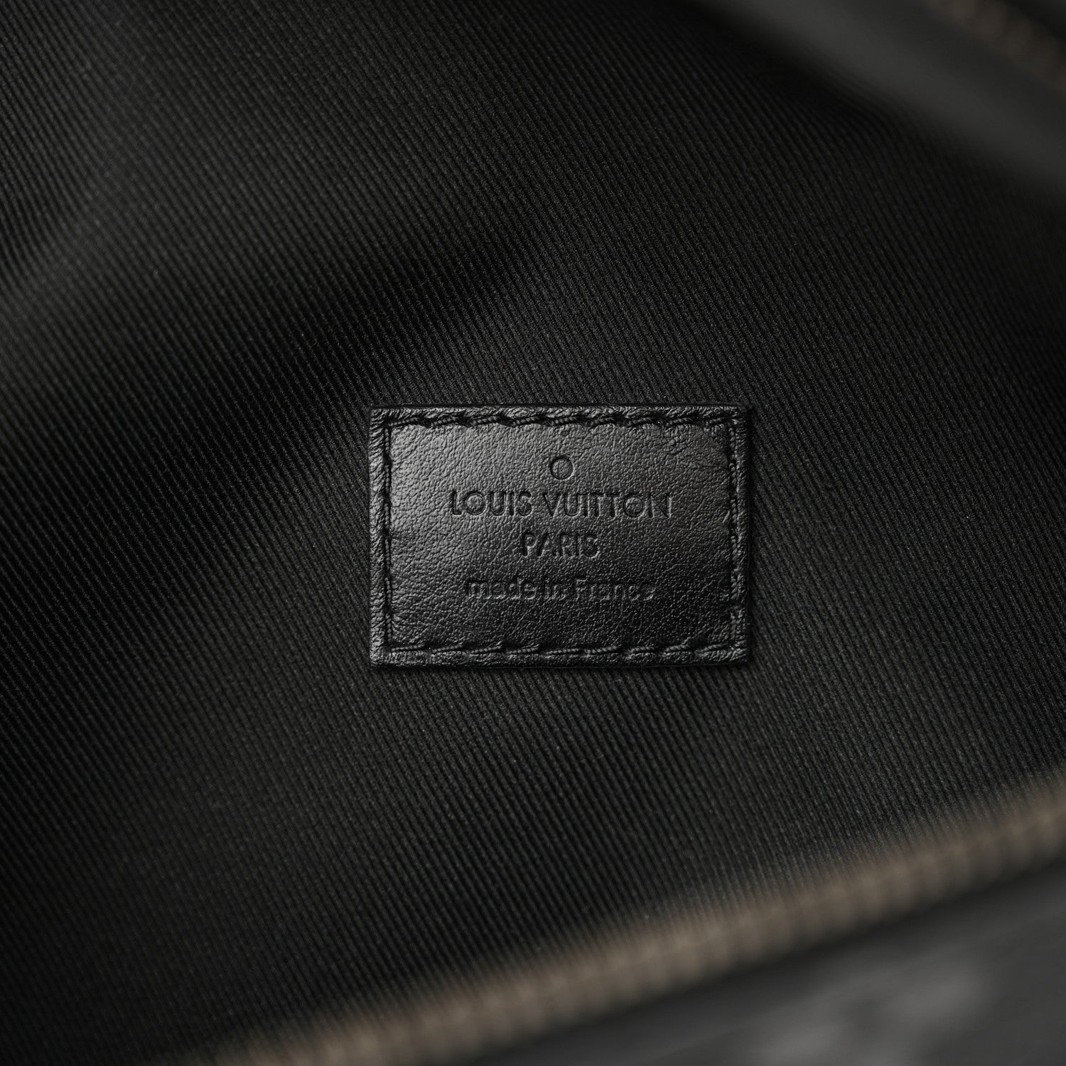 Louis Vuitton Monogram Eclipse Discovery Bumbag 6 of 10