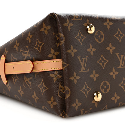 Louis Vuitton Monogram Carryall MM 9 of 10