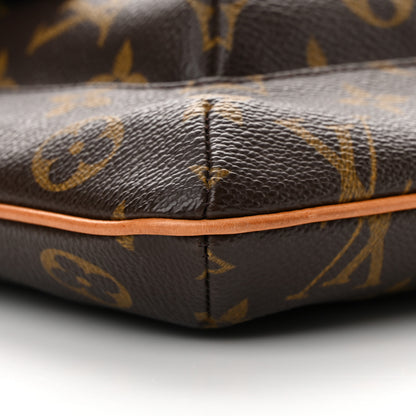 Louis Vuitton Monogram Partition Wristlet 7 of 9