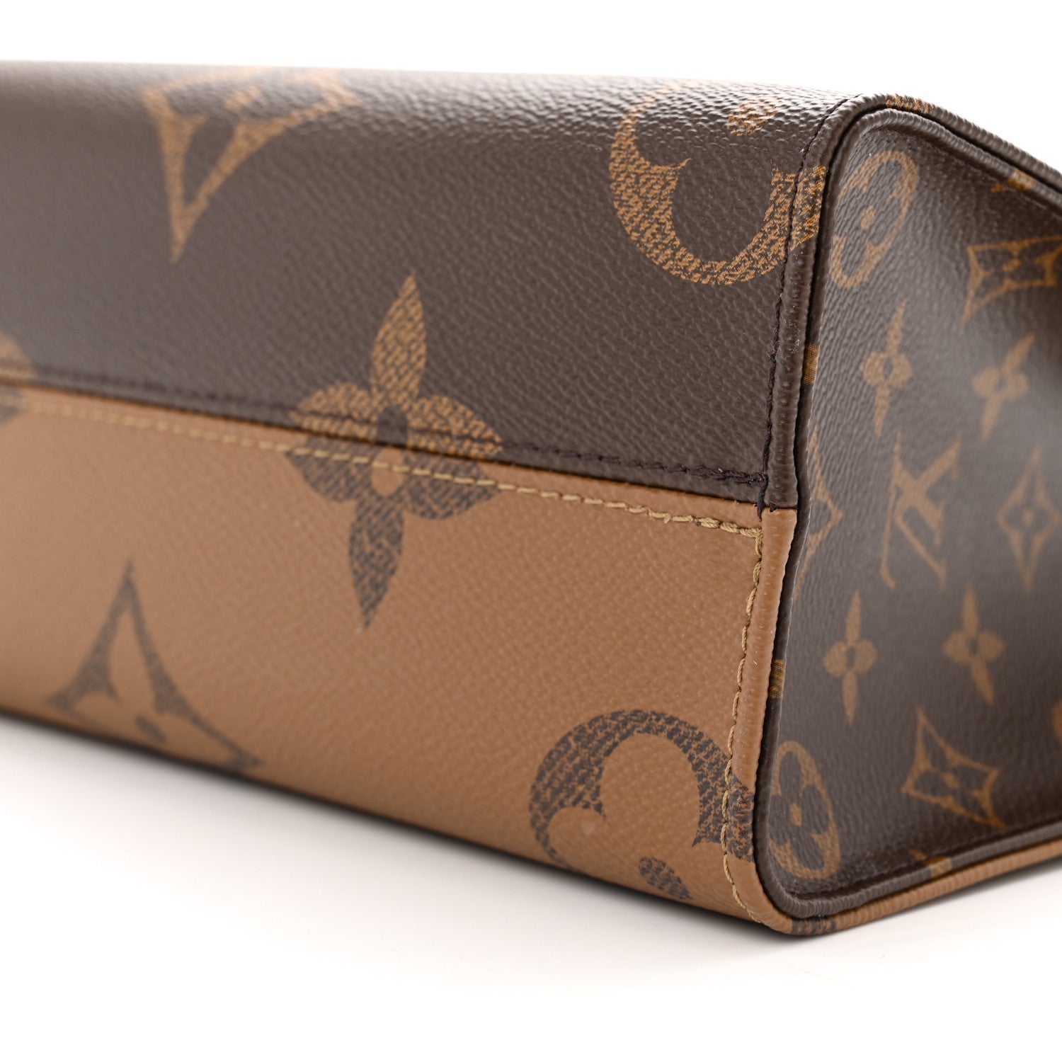 Louis Vuitton Reverse Monogram Giant Onthego PM 9 of 9