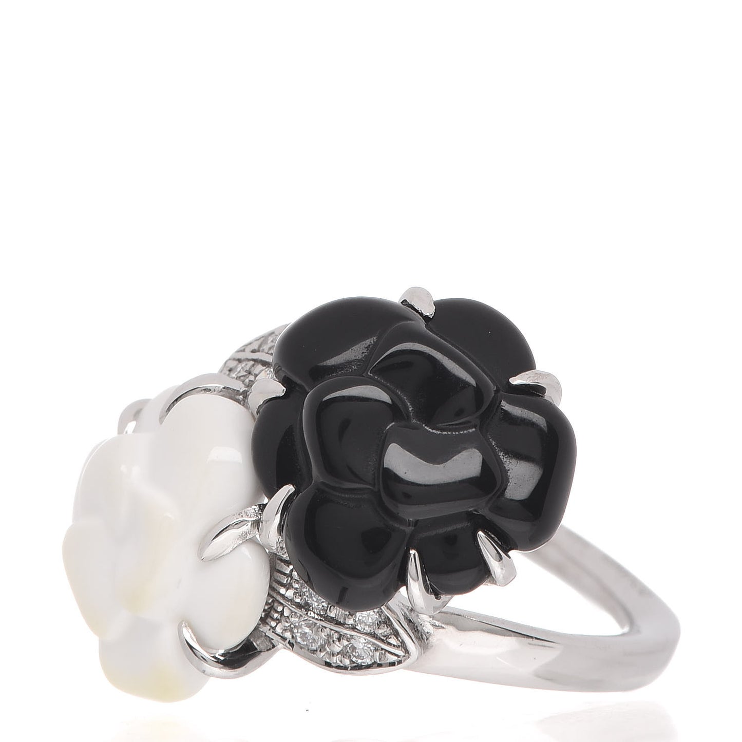 18K White Gold Diamond Onyx White Agate Camelia Sculpte Ring 50 5.25