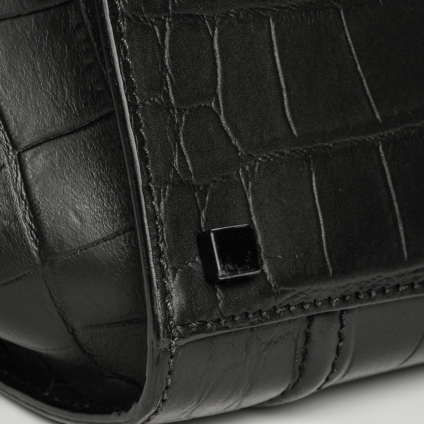 Crocodile Embossed Calfskin Medium Phantom Luggage Black