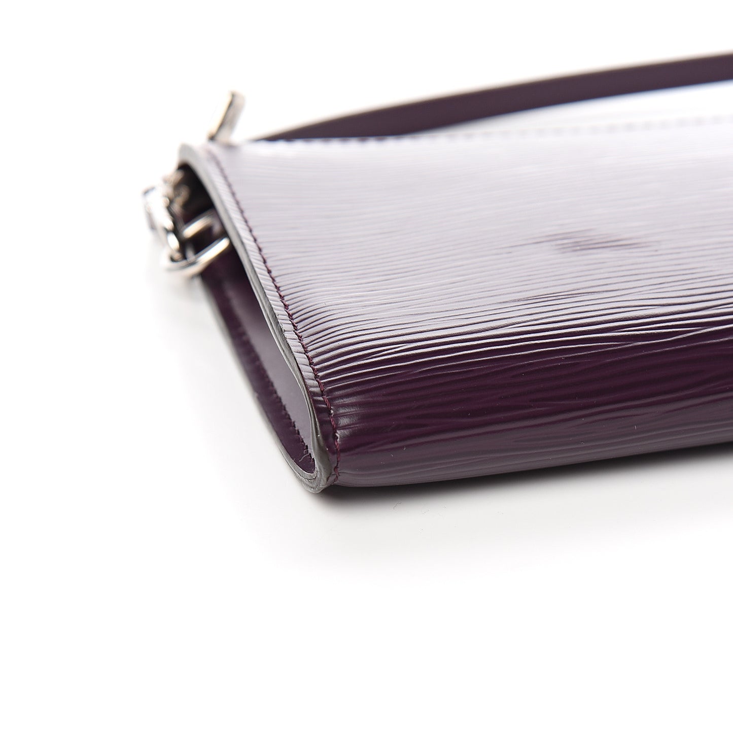 Epi Pochette Accessories 24 Cassis