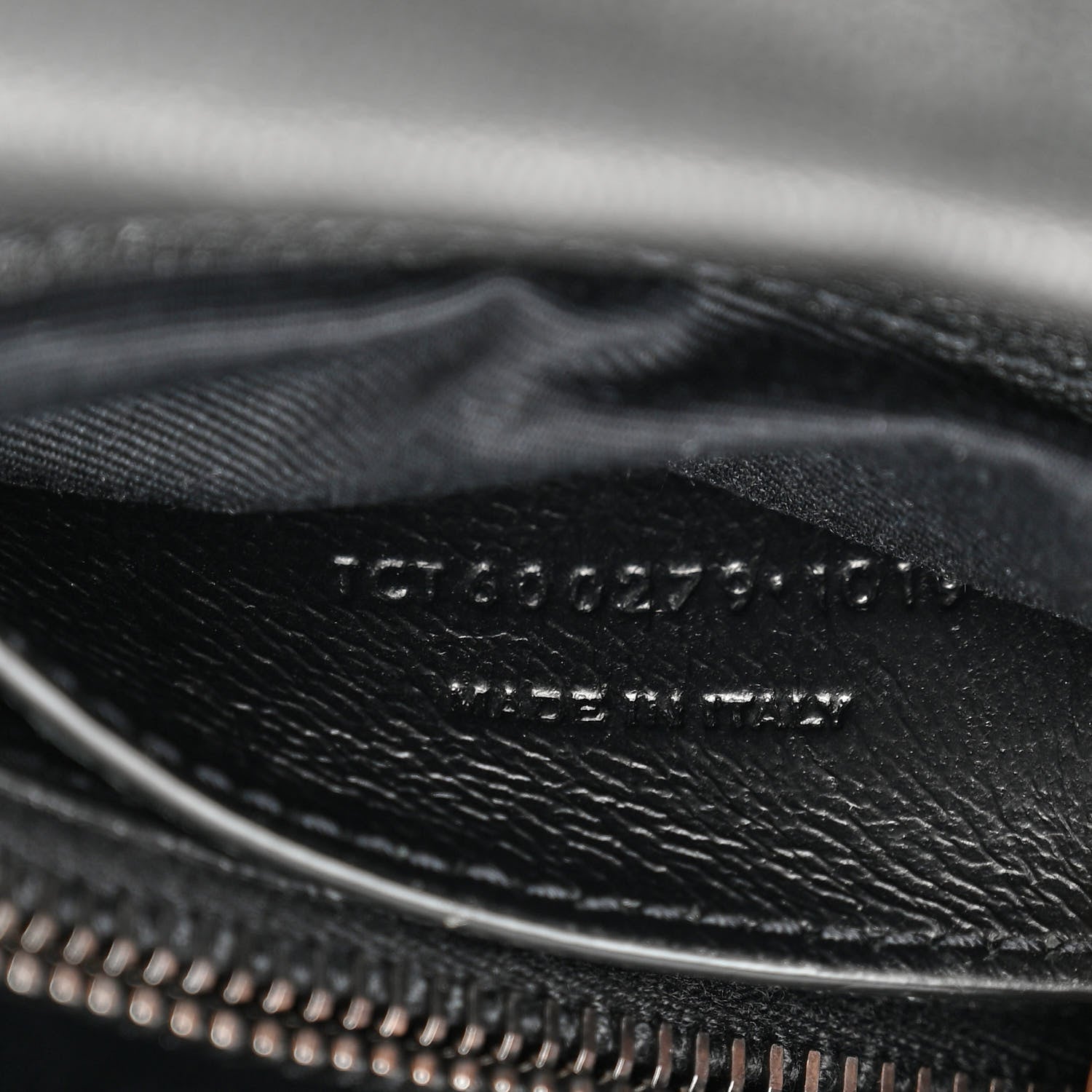 Saint Laurent Sheepskin Matelasse Chevron Monogram Medium College Bag Black 9 of 12