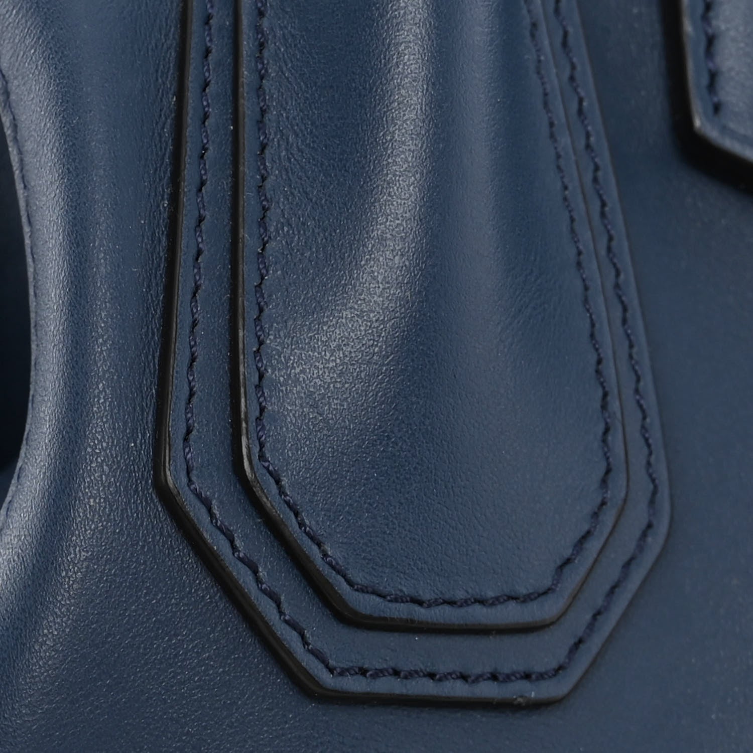Givenchy Smooth Calfskin Medium Soft Antigona Midnight 16 of 22