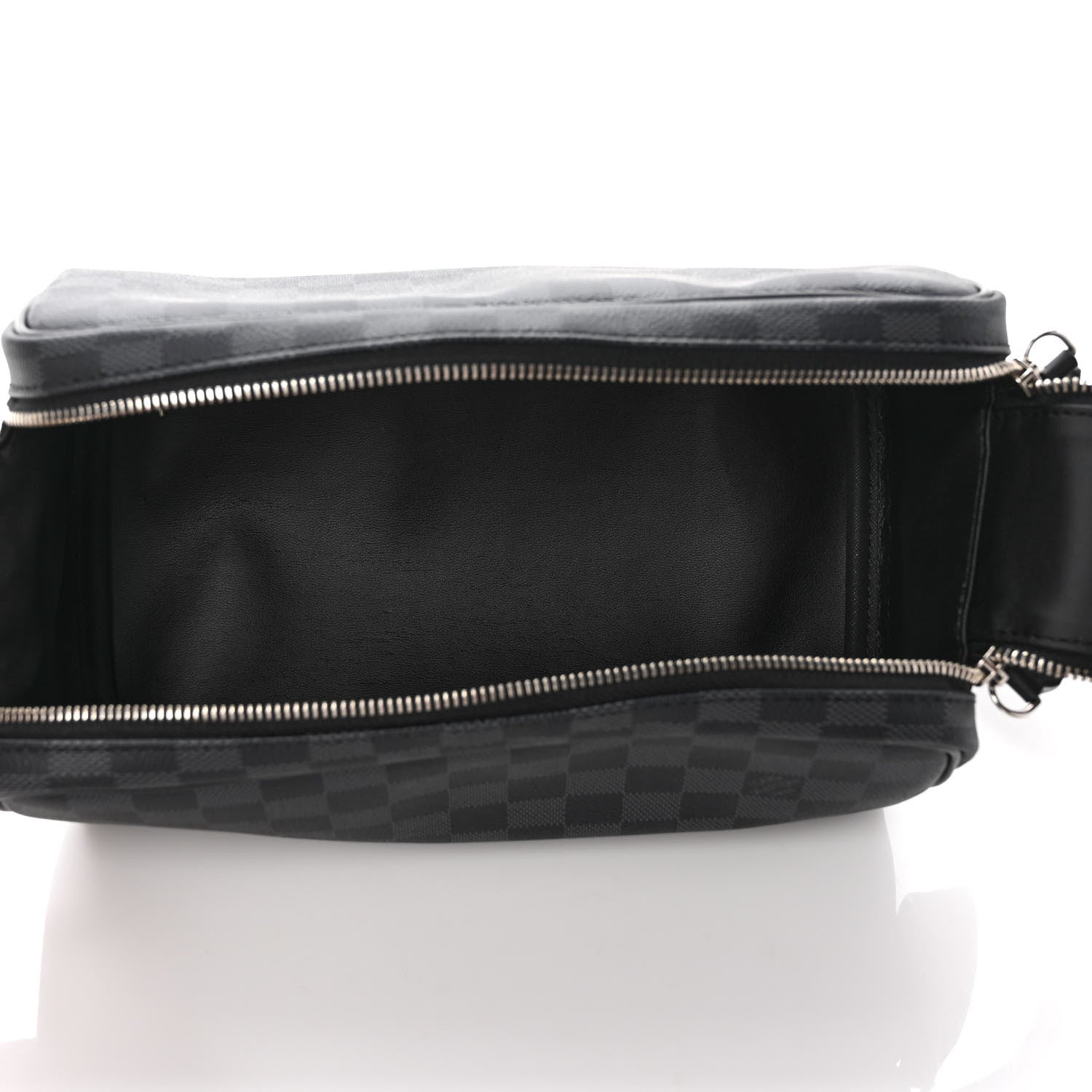 Louis Vuitton Damier Graphite Dopp Kit Toilet Pouch 5 of 9