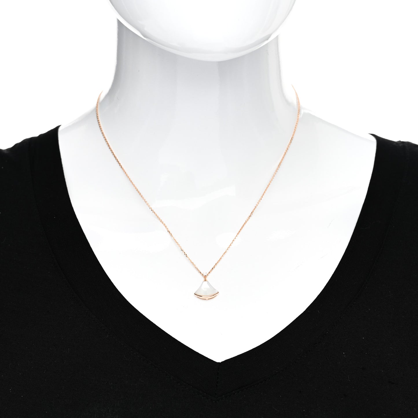 18K Rose Gold Diamond Mother of Pearl Small Divas' Dream Pendant Necklace