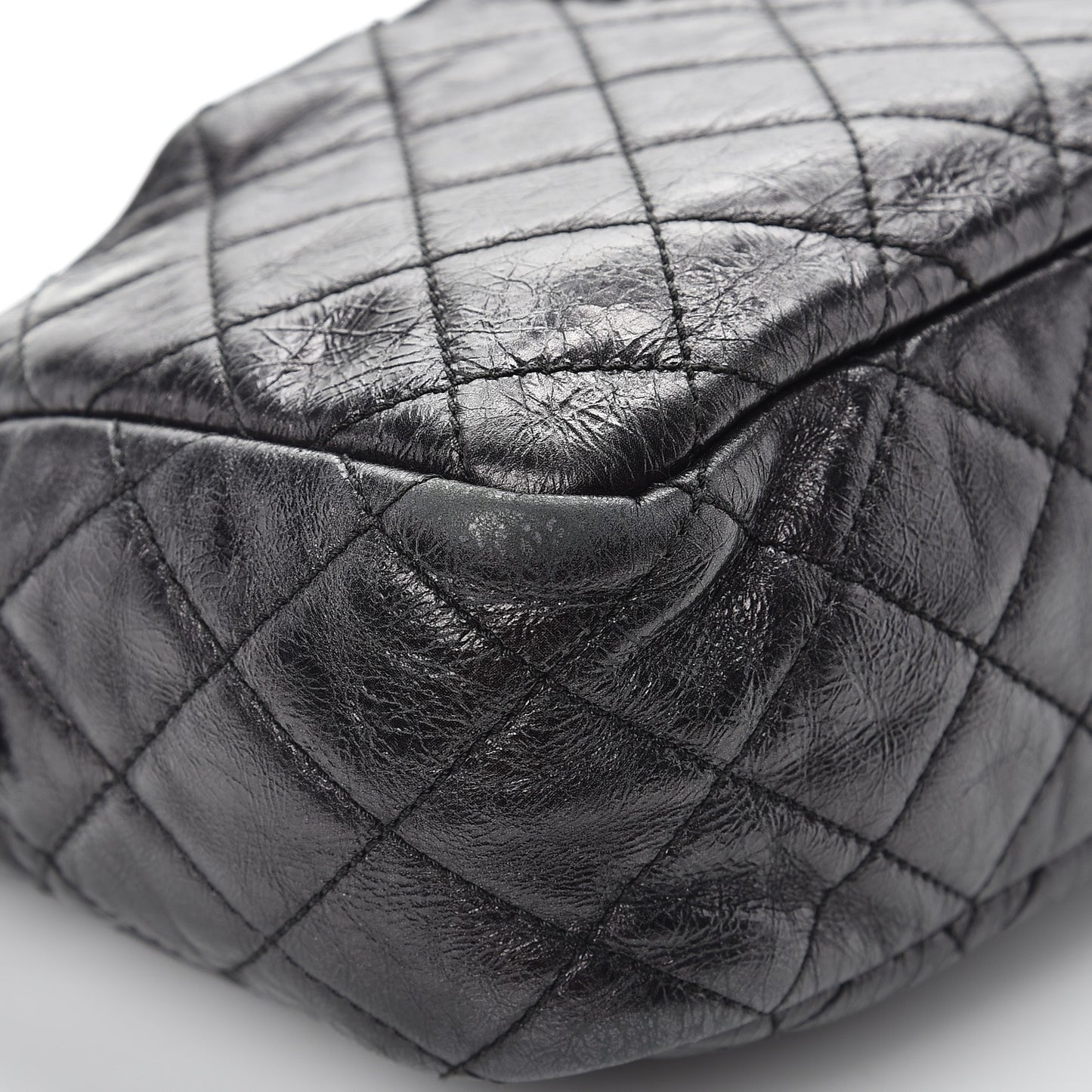 Metallic Aged Calfskin Quilted Medium Reissue Camera Case Black